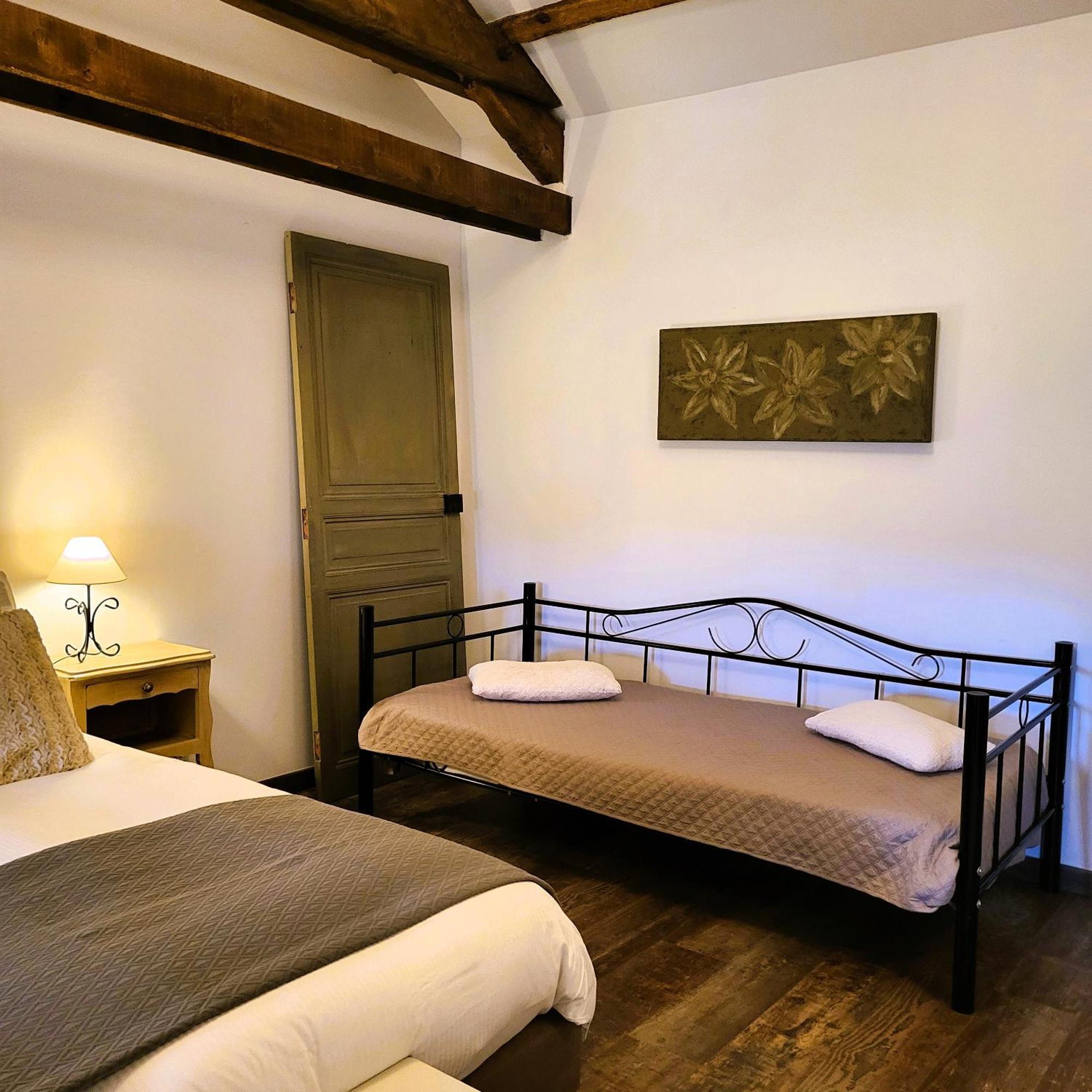 Le Chemin Bed & Breakfast Challignac Екстериор снимка