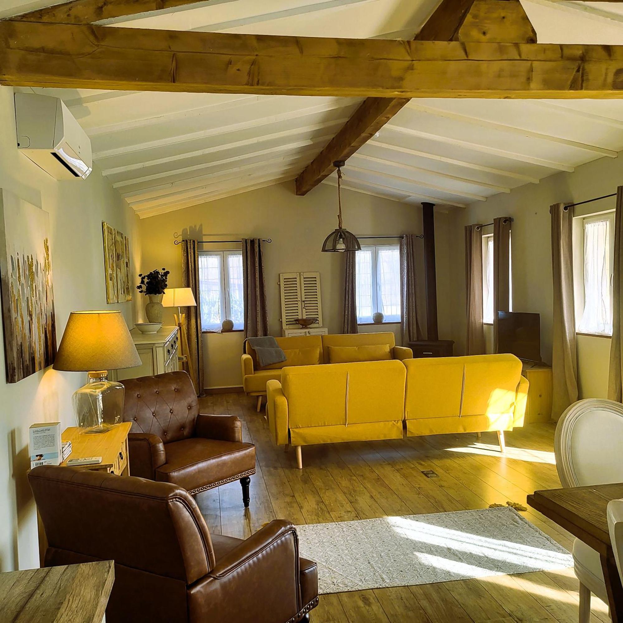 Le Chemin Bed & Breakfast Challignac Екстериор снимка
